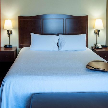 Hampton Inn & Suites Watertown Eksteriør bilde